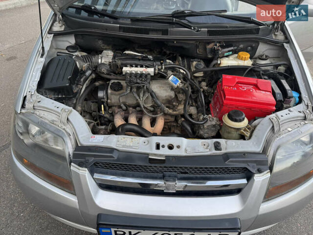 Серый Шевроле Авео, объемом двигателя 1.2 л и пробегом 220 тыс. км за 3450 $, фото 44 на Automoto.ua