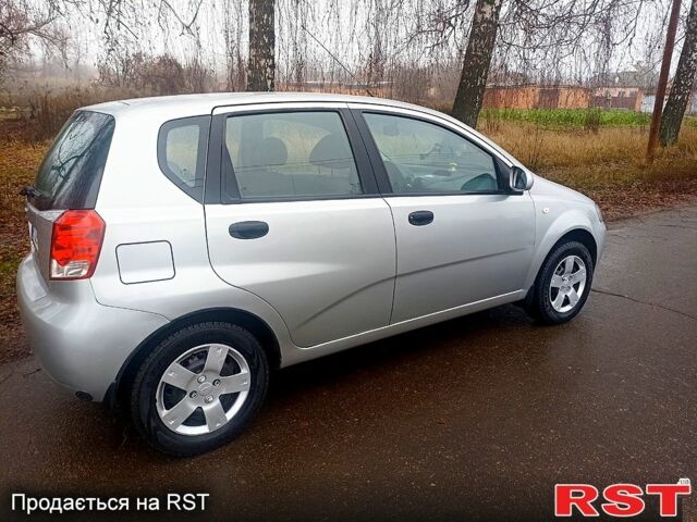 Серый Шевроле Авео, объемом двигателя 1.5 л и пробегом 200 тыс. км за 3100 $, фото 1 на Automoto.ua