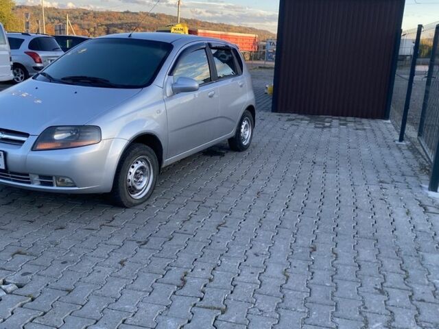 Серый Шевроле Авео, объемом двигателя 1.5 л и пробегом 160 тыс. км за 3200 $, фото 2 на Automoto.ua