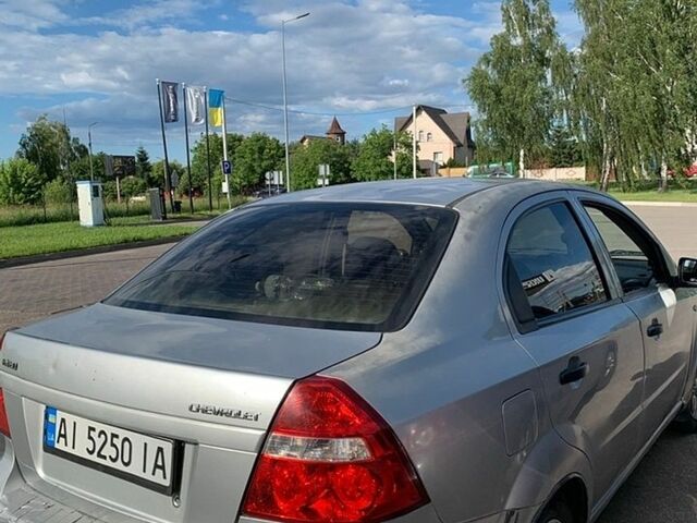 Серый Шевроле Авео, объемом двигателя 1.5 л и пробегом 318 тыс. км за 2950 $, фото 1 на Automoto.ua