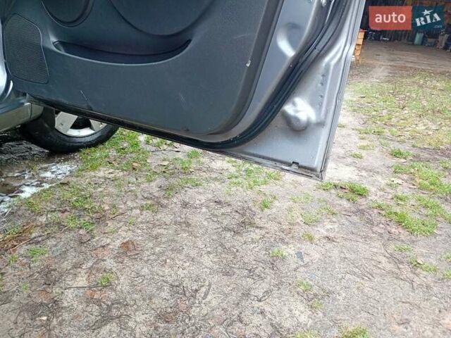 Сірий Шевроле Авео, об'ємом двигуна 1.5 л та пробігом 200 тис. км за 2700 $, фото 8 на Automoto.ua