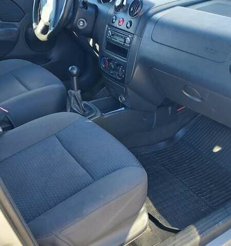 Сірий Шевроле Авео, об'ємом двигуна 1.2 л та пробігом 189 тис. км за 900 $, фото 19 на Automoto.ua