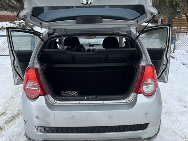 Серый Шевроле Авео, объемом двигателя 1.5 л и пробегом 141 тыс. км за 1750 $, фото 4 на Automoto.ua