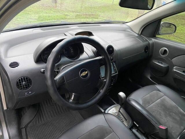 Серый Шевроле Авео, объемом двигателя 0 л и пробегом 120 тыс. км за 5200 $, фото 7 на Automoto.ua