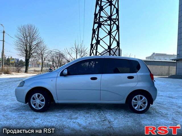 Серый Шевроле Авео, объемом двигателя 15 л и пробегом 147 тыс. км за 4300 $, фото 4 на Automoto.ua