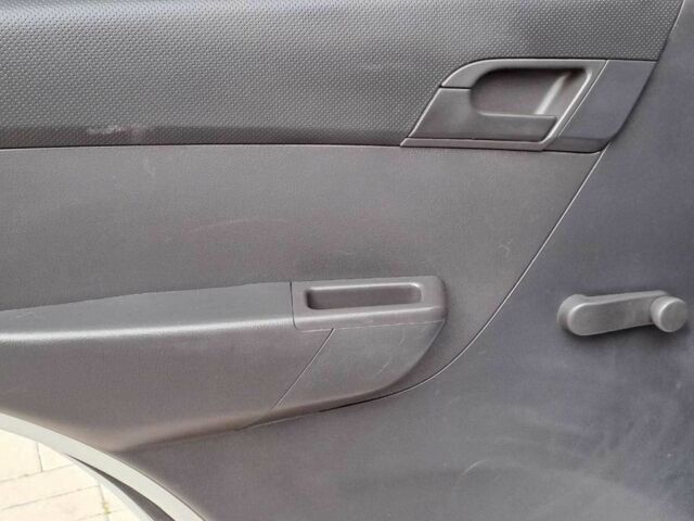 Серый Шевроле Авео, объемом двигателя 1.5 л и пробегом 138 тыс. км за 4440 $, фото 10 на Automoto.ua