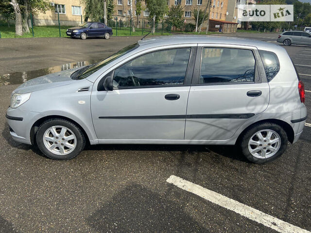 Серый Шевроле Авео, объемом двигателя 1.2 л и пробегом 130 тыс. км за 4000 $, фото 5 на Automoto.ua