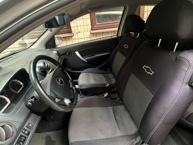 Серый Шевроле Авео, объемом двигателя 1.5 л и пробегом 120 тыс. км за 4500 $, фото 3 на Automoto.ua