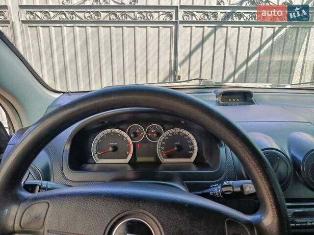 Сірий Шевроле Авео, об'ємом двигуна 1.5 л та пробігом 180 тис. км за 4500 $, фото 11 на Automoto.ua