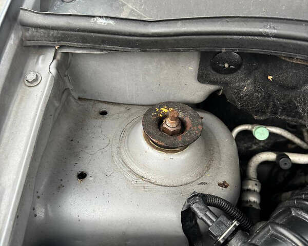 Серый Шевроле Авео, объемом двигателя 1.5 л и пробегом 240 тыс. км за 3700 $, фото 7 на Automoto.ua