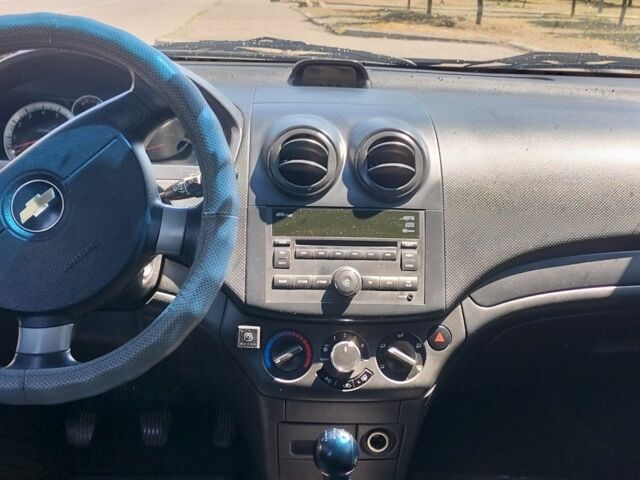 Серый Шевроле Авео, объемом двигателя 1.2 л и пробегом 181 тыс. км за 3800 $, фото 4 на Automoto.ua