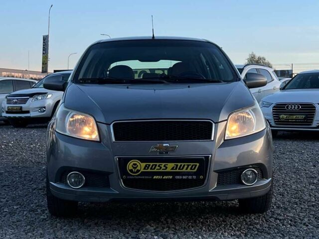 Серый Шевроле Авео, объемом двигателя 1.2 л и пробегом 200 тыс. км за 4800 $, фото 1 на Automoto.ua