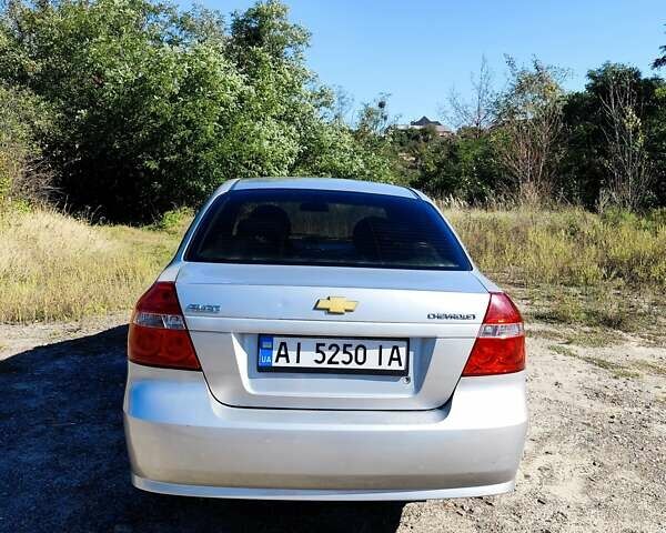 Шевроле Авео 2008 в Киеве на Automoto.ua Серый Шевроле Авео, объемом двигателя 1.5 л и пробегом 290 тыс. км за 3500 $, фото 2 на Automoto.ua