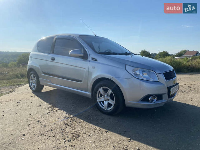 Серый Шевроле Авео, объемом двигателя 1.5 л и пробегом 102 тыс. км за 5400 $, фото 3 на Automoto.ua
