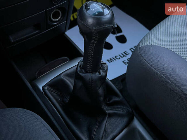 Серый Шевроле Авео, объемом двигателя 1.21 л и пробегом 200 тыс. км за 4800 $, фото 11 на Automoto.ua