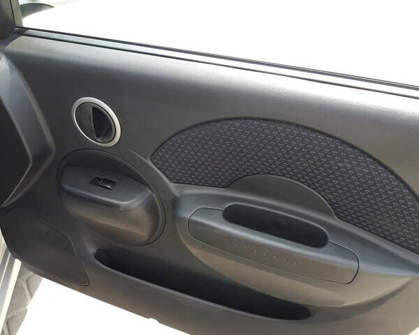 Серый Шевроле Авео, объемом двигателя 1.5 л и пробегом 115 тыс. км за 5500 $, фото 8 на Automoto.ua