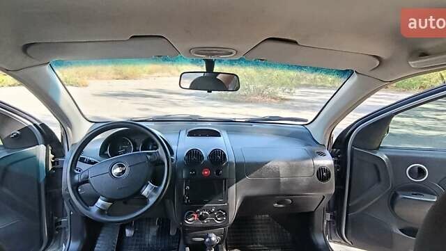 Серый Шевроле Авео, объемом двигателя 1.5 л и пробегом 211 тыс. км за 3500 $, фото 8 на Automoto.ua