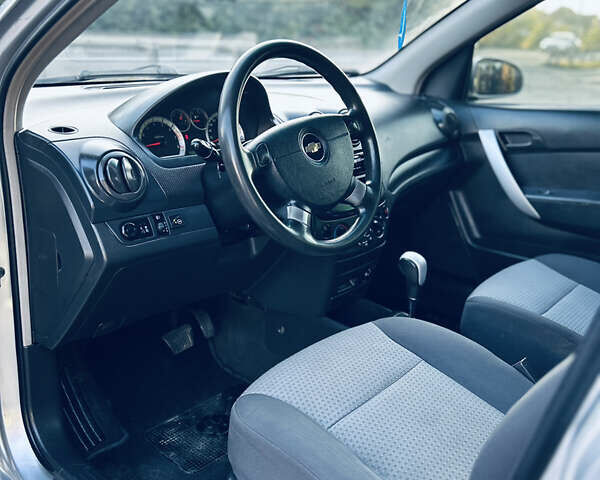 Сірий Шевроле Авео, об'ємом двигуна 1.5 л та пробігом 234 тис. км за 5200 $, фото 16 на Automoto.ua