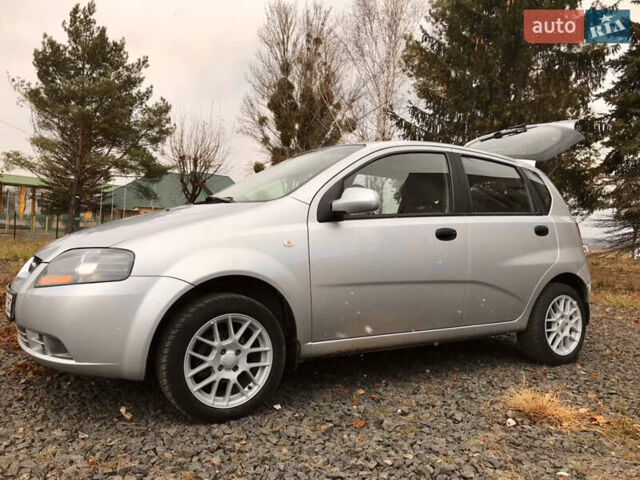 Серый Шевроле Авео, объемом двигателя 1.5 л и пробегом 112 тыс. км за 5200 $, фото 2 на Automoto.ua