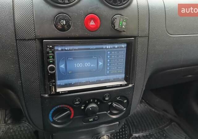 Серый Шевроле Авео, объемом двигателя 1.5 л и пробегом 138 тыс. км за 3350 $, фото 12 на Automoto.ua