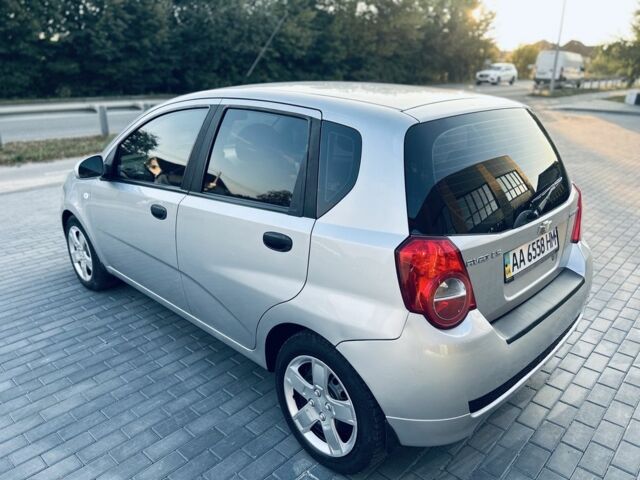 Серый Шевроле Авео, объемом двигателя 1.5 л и пробегом 225 тыс. км за 4500 $, фото 3 на Automoto.ua