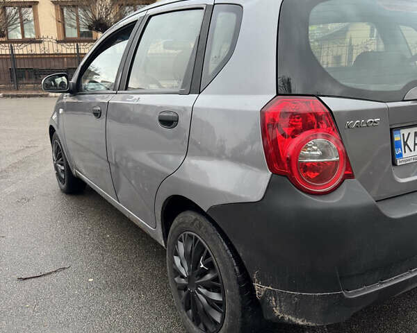 Серый Шевроле Авео, объемом двигателя 1.5 л и пробегом 240 тыс. км за 3700 $, фото 22 на Automoto.ua