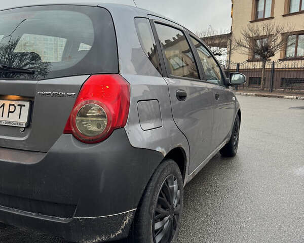 Серый Шевроле Авео, объемом двигателя 1.5 л и пробегом 240 тыс. км за 3700 $, фото 24 на Automoto.ua