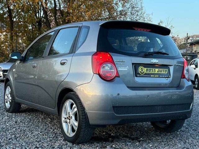 Серый Шевроле Авео, объемом двигателя 1.2 л и пробегом 200 тыс. км за 4800 $, фото 3 на Automoto.ua