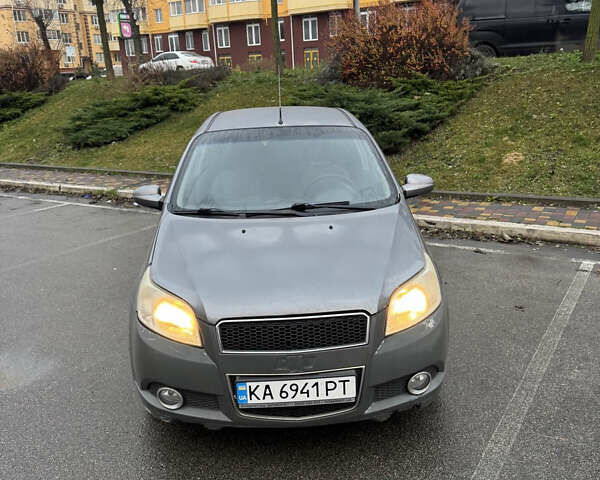 Серый Шевроле Авео, объемом двигателя 1.5 л и пробегом 240 тыс. км за 3700 $, фото 17 на Automoto.ua