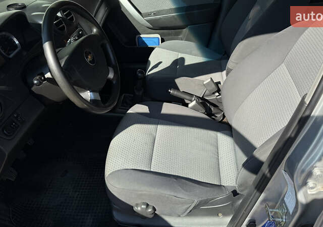 Сірий Шевроле Авео, об'ємом двигуна 1.21 л та пробігом 210 тис. км за 4500 $, фото 11 на Automoto.ua