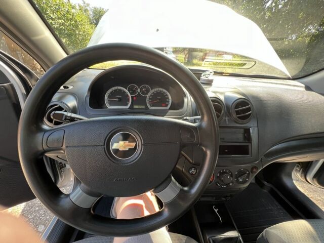 Серый Шевроле Авео, объемом двигателя 1.5 л и пробегом 153 тыс. км за 3300 $, фото 17 на Automoto.ua