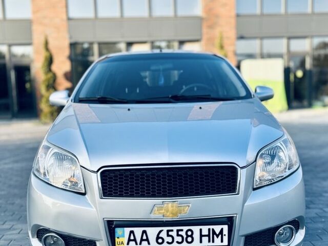 Серый Шевроле Авео, объемом двигателя 1.5 л и пробегом 225 тыс. км за 4500 $, фото 1 на Automoto.ua