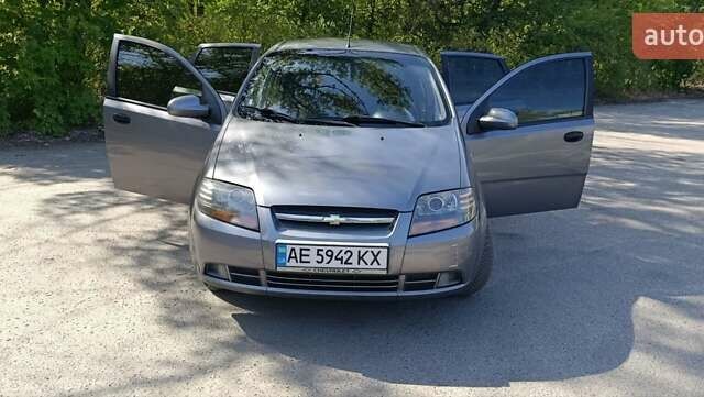 Серый Шевроле Авео, объемом двигателя 1.5 л и пробегом 211 тыс. км за 3500 $, фото 10 на Automoto.ua