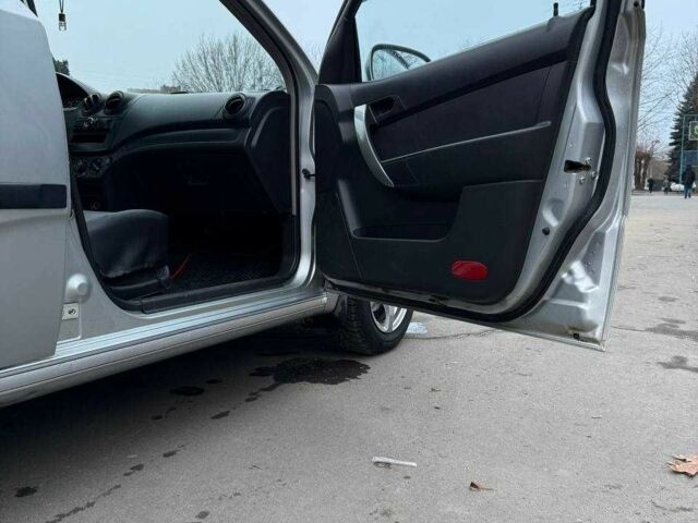 Серый Шевроле Авео, объемом двигателя 1.5 л и пробегом 75 тыс. км за 4100 $, фото 6 на Automoto.ua