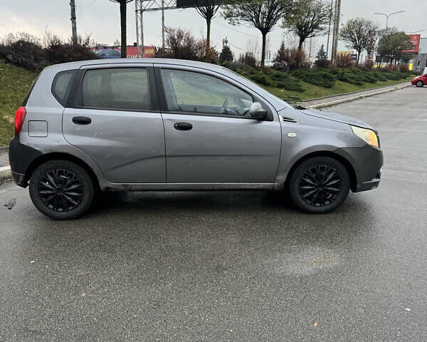 Серый Шевроле Авео, объемом двигателя 1.5 л и пробегом 240 тыс. км за 3700 $, фото 20 на Automoto.ua