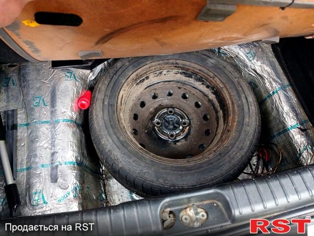 Серый Шевроле Авео, объемом двигателя 1.5 л и пробегом 81 тыс. км за 4400 $, фото 7 на Automoto.ua