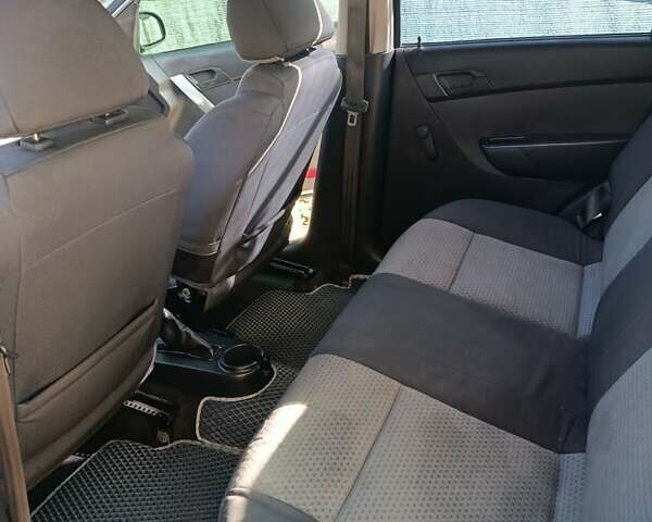 Сірий Шевроле Авео, об'ємом двигуна 1.5 л та пробігом 180 тис. км за 4500 $, фото 8 на Automoto.ua