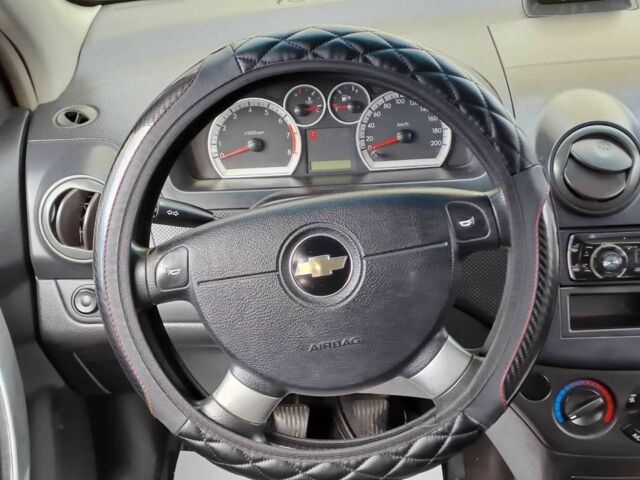 Серый Шевроле Авео, объемом двигателя 1.5 л и пробегом 138 тыс. км за 4440 $, фото 4 на Automoto.ua