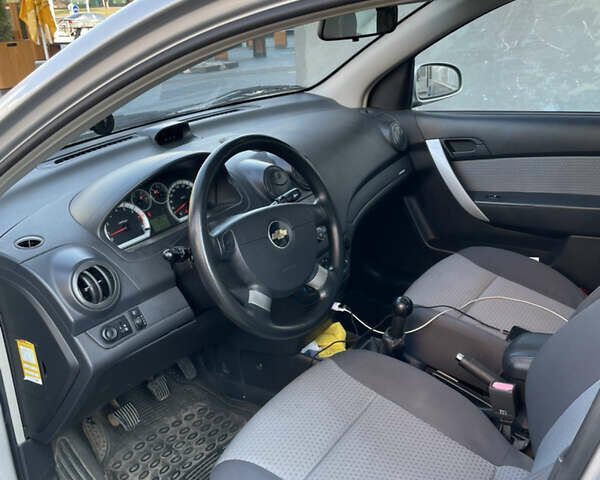 Серый Шевроле Авео, объемом двигателя 1.2 л и пробегом 160 тыс. км за 3000 $, фото 17 на Automoto.ua