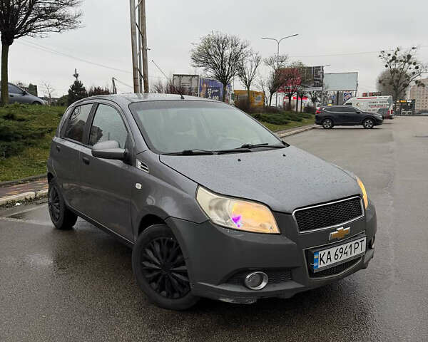 Серый Шевроле Авео, объемом двигателя 1.5 л и пробегом 240 тыс. км за 3800 $, фото 3 на Automoto.ua