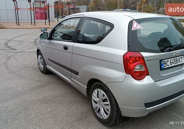 Серый Шевроле Авео, объемом двигателя 1.5 л и пробегом 72 тыс. км за 6000 $, фото 7 на Automoto.ua