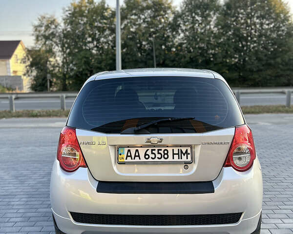 Сірий Шевроле Авео, об'ємом двигуна 1.5 л та пробігом 234 тис. км за 5200 $, фото 7 на Automoto.ua