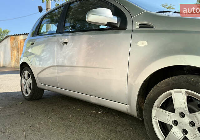 Сірий Шевроле Авео, об'ємом двигуна 1.21 л та пробігом 210 тис. км за 4500 $, фото 7 на Automoto.ua