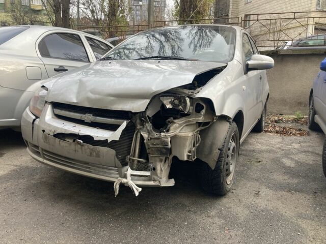 Серый Шевроле Авео, объемом двигателя 1.5 л и пробегом 275 тыс. км за 1064 $, фото 6 на Automoto.ua