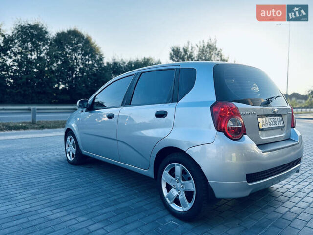 Сірий Шевроле Авео, об'ємом двигуна 1.5 л та пробігом 234 тис. км за 5200 $, фото 5 на Automoto.ua