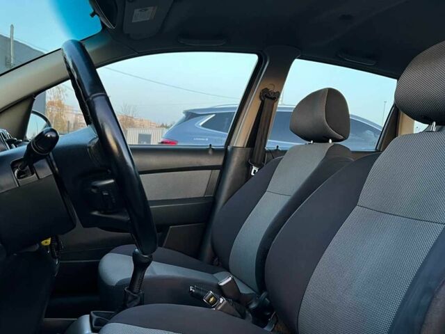 Серый Шевроле Авео, объемом двигателя 1.2 л и пробегом 200 тыс. км за 4800 $, фото 6 на Automoto.ua