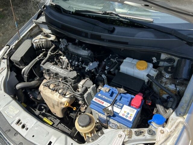 Серый Шевроле Авео, объемом двигателя 1.5 л и пробегом 153 тыс. км за 3300 $, фото 5 на Automoto.ua