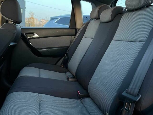 Серый Шевроле Авео, объемом двигателя 1.2 л и пробегом 200 тыс. км за 4800 $, фото 14 на Automoto.ua