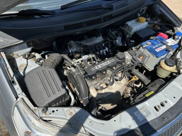 Серый Шевроле Авео, объемом двигателя 1.5 л и пробегом 153 тыс. км за 3300 $, фото 4 на Automoto.ua