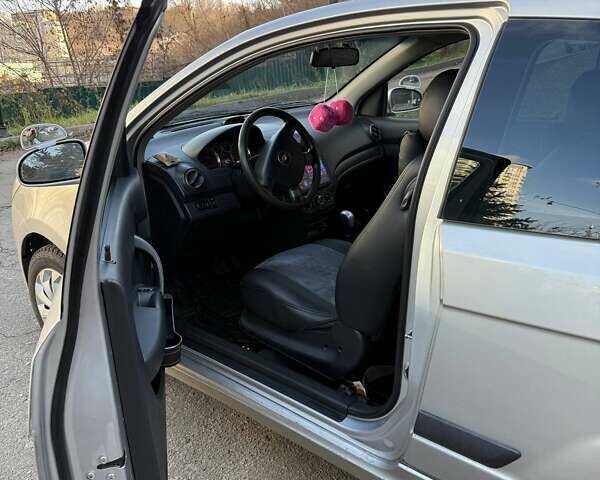 Серый Шевроле Авео, объемом двигателя 1.5 л и пробегом 165 тыс. км за 5000 $, фото 16 на Automoto.ua